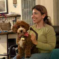 Single Arab woman in Los Angeles, CA, United States