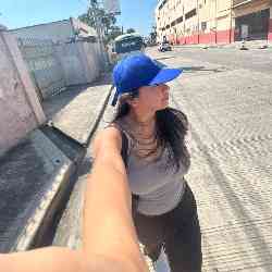 Single Arab woman in Davao City, Davao del Sur, Philippines