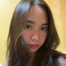 Single Arab woman in Davao City, Davao del Sur, Philippines