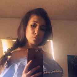 Single Arab woman in Los Angeles, CA, United States