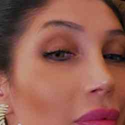 Single Arab woman in Manchester, UK, United Kingdom