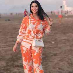 Single Arab woman in Anfa, Maroc, Morocco