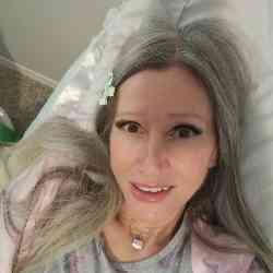 Single Arab woman in Erie, MI, United States