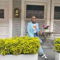 Single Arab woman in Calgary, AB, Canada