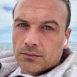 Single Arab man in İstanbul, Türkiye, Turkey