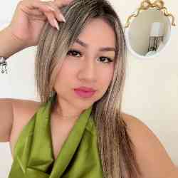Single Arab woman in Los Angeles, California, United States