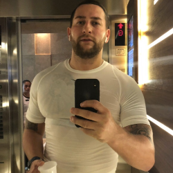Single Arab man in Riyadh, Саудовская Аравия, Saudi Arabia