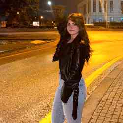 Single Arab woman in Ankara, Türkiye, Turkey