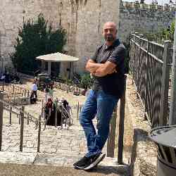 Single Arab man in Houston, TX, United States