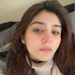 Single Arab woman in Vancouver, BC, Canada