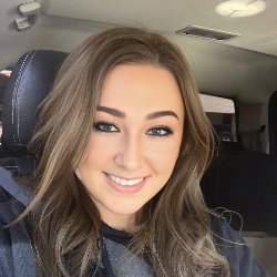 Single Arab woman in Edinburgh, UK, United Kingdom