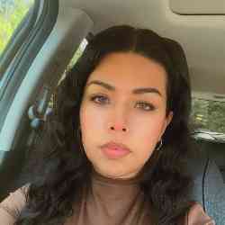 Single Arab woman in Raleigh, NC, United States