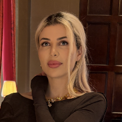 Single Arab woman in New York, NY, United States