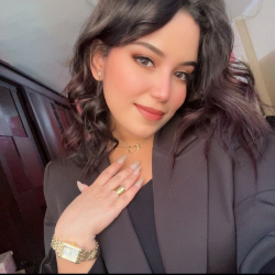Single Arab woman in Cairo, Egypt, Egypt