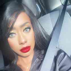 Single Arab woman in Boston, MA, United States