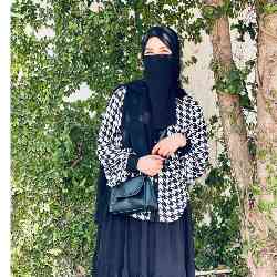 Single Arab woman in Gaza, Gaza, Palestinian Territory