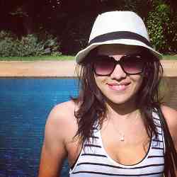 Single Arab woman in Nice, France, France
