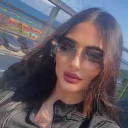Single Arab woman in Beirut, Lebanon, Lebanon