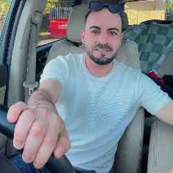 Single Arab man in Brookline, ماساتشوستس, United States
