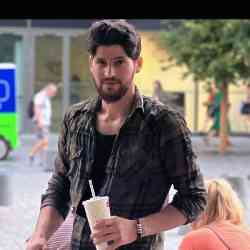 Single Arab man in Praha, Czechia, Czech Republic