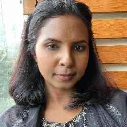 Single Arab woman in Dhaka, Bangladesh, Bangladesh