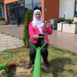 Single Arab woman in Virginia, إلينوي, United States