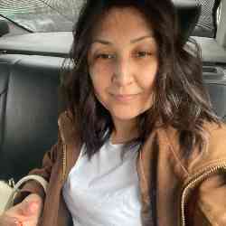 Single Arab woman in Dusjanbe, Таджикистан, Tajikistan
