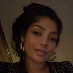Single Arab woman in Los Angeles, CA, United States