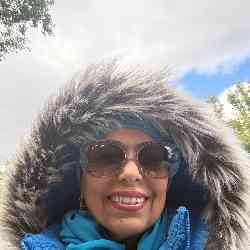 Single Arab woman in Houston, TX, United States