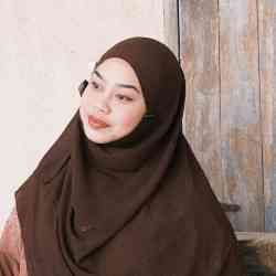 Single Arab woman in Dubai, United Arab Emirates, United Arab Emirates
