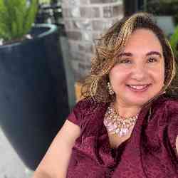 Single Arab woman in Tampa, FL, United States