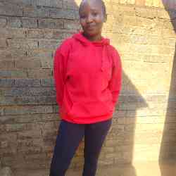 Single Arab woman in Johannesburg, South Africa, South Africa
