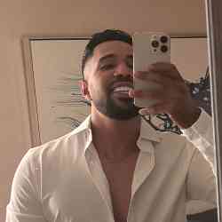 Single Arab man in Turin, Metropolitan City of Turin, Italy