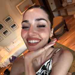 Single Arab woman in Düsseldorf, Deutschland, Germany