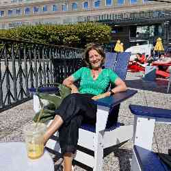 Single Arab woman in Marseille, France, France