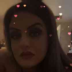 Single Arab woman in Apple Valley, CA, United States