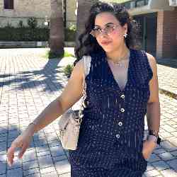 Single Arab woman in Teramo, TE, Italy