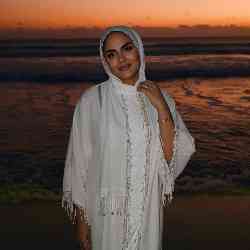 Single Arab woman in Totowa, NJ, United States