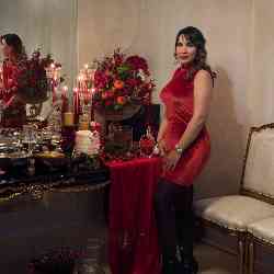 Single Arab woman in Mashhad, Razavi Khorasan Province, Iran