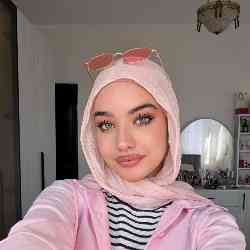 Single Arab woman in Rafah, Egypt, Egypt