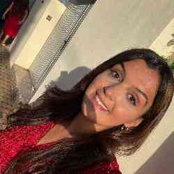 Single Arab woman in London, UK, United Kingdom
