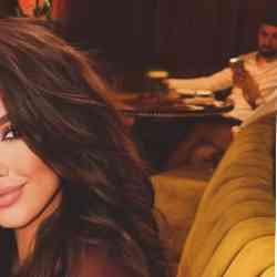 Single Arab woman in London, UK, United Kingdom