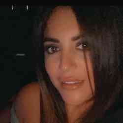 Single Arab woman in Newport Beach, CA, United States