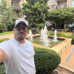 Single Arab man in Toronto, ON, Canada