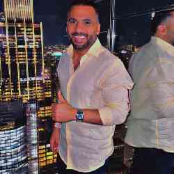 Single Arab man in New York, New York, United States