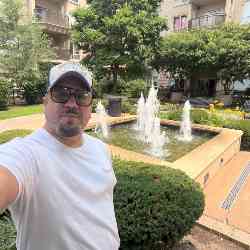 Single Arab man in Toronto, ON, Canada