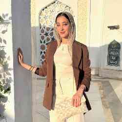 Single Arab woman in Al-'Arīsh, Qesm Thaleth Al Arish, Egypt