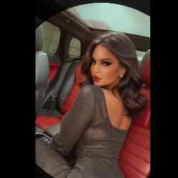 Single Arab woman in Hounslow, UK, United Kingdom