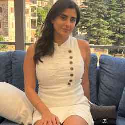 Single Arab woman in Accra, Ghana, Ghana