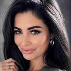 Single Arab woman in San Antonio, TX, United States
